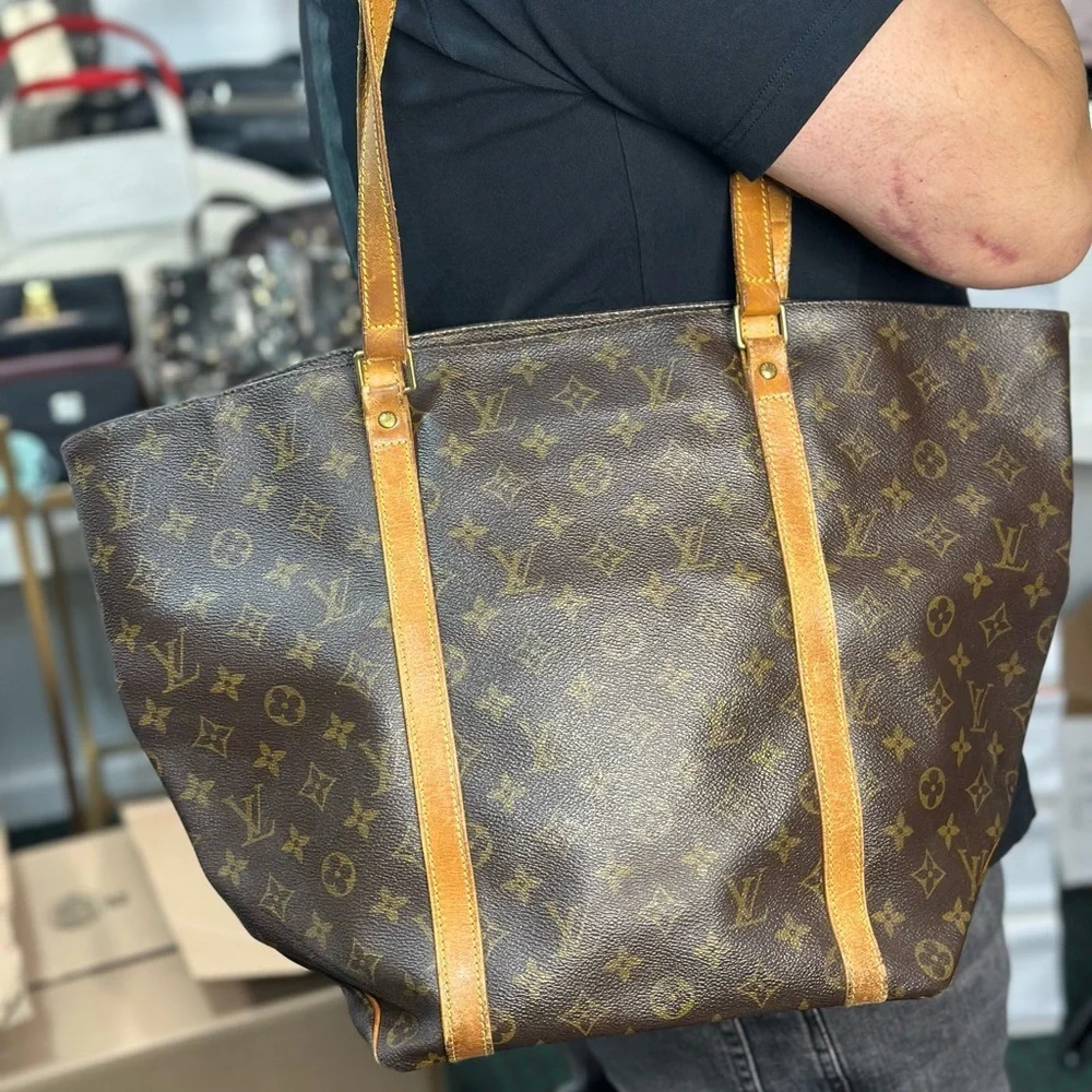LV Monogram Tote